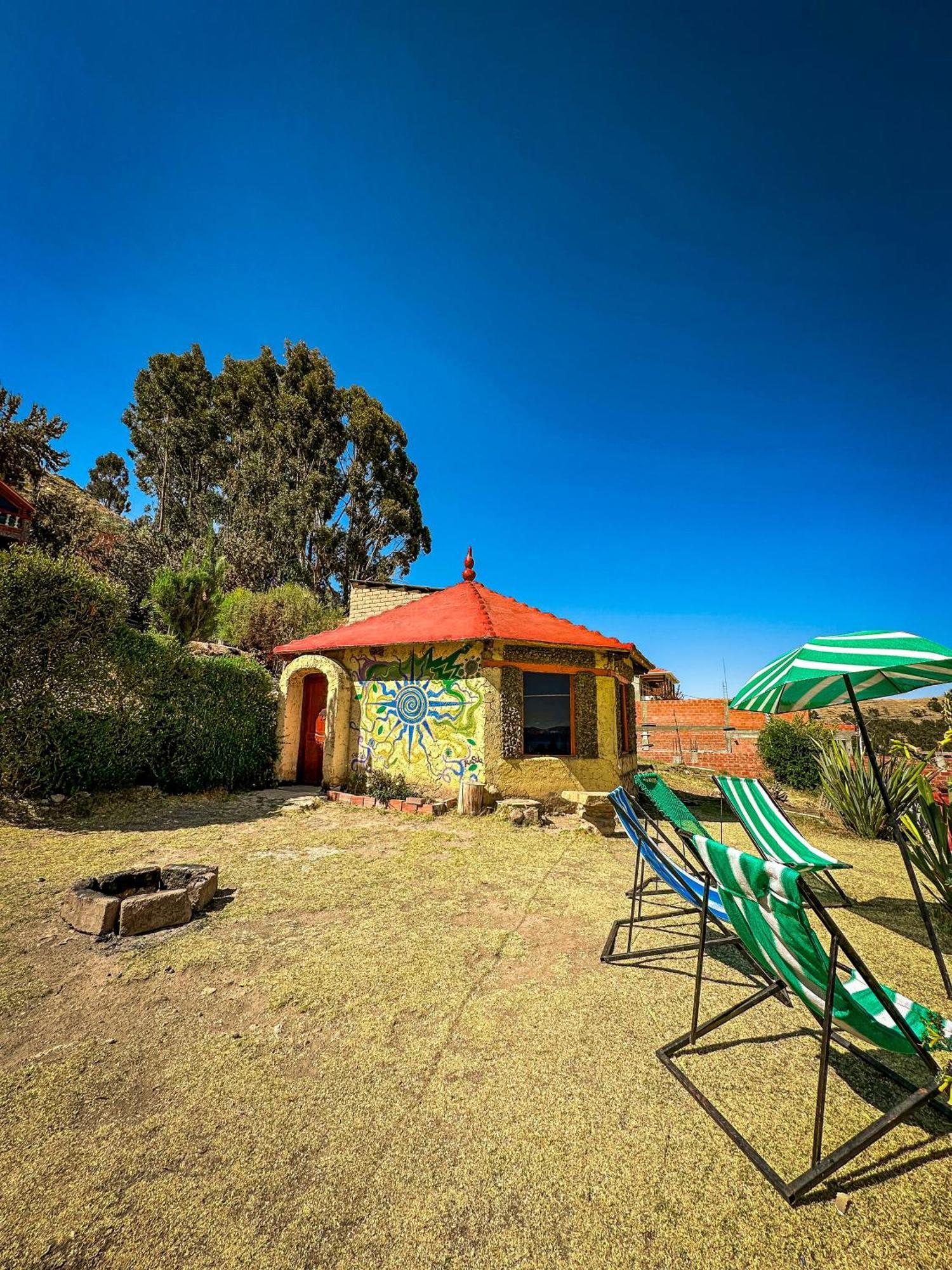 Hostal Sol Y Lago Copacabana  Exterior photo